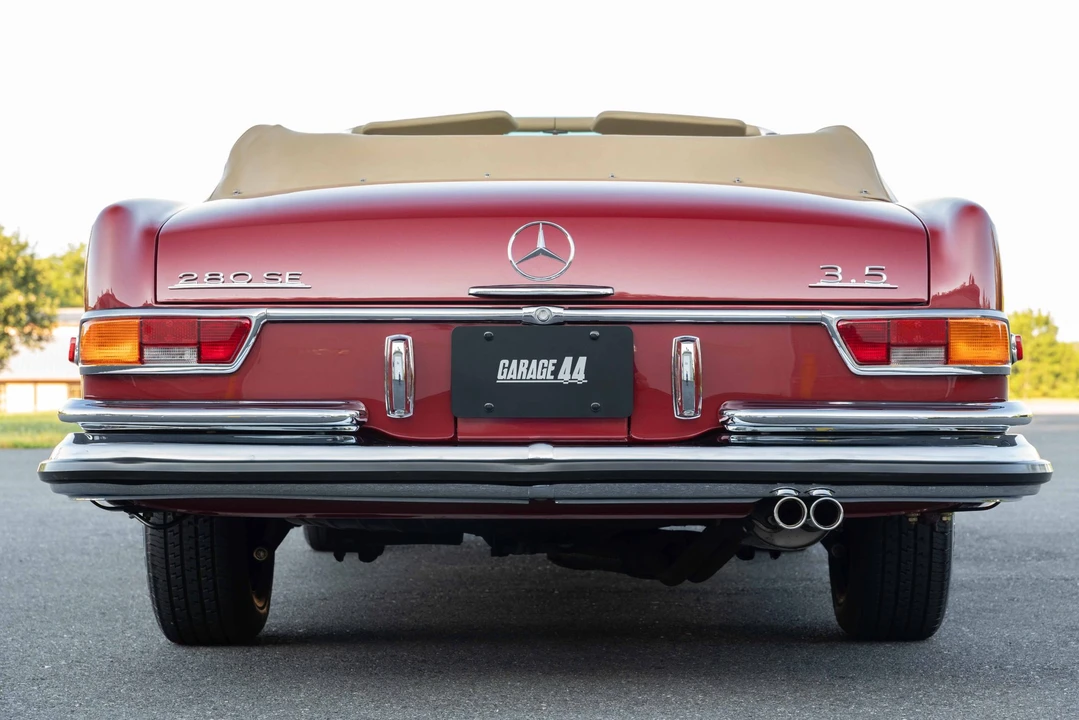 1971 Mercedes-Benz W111 280SE 3.5 Cabriolet - Image 24 of 31