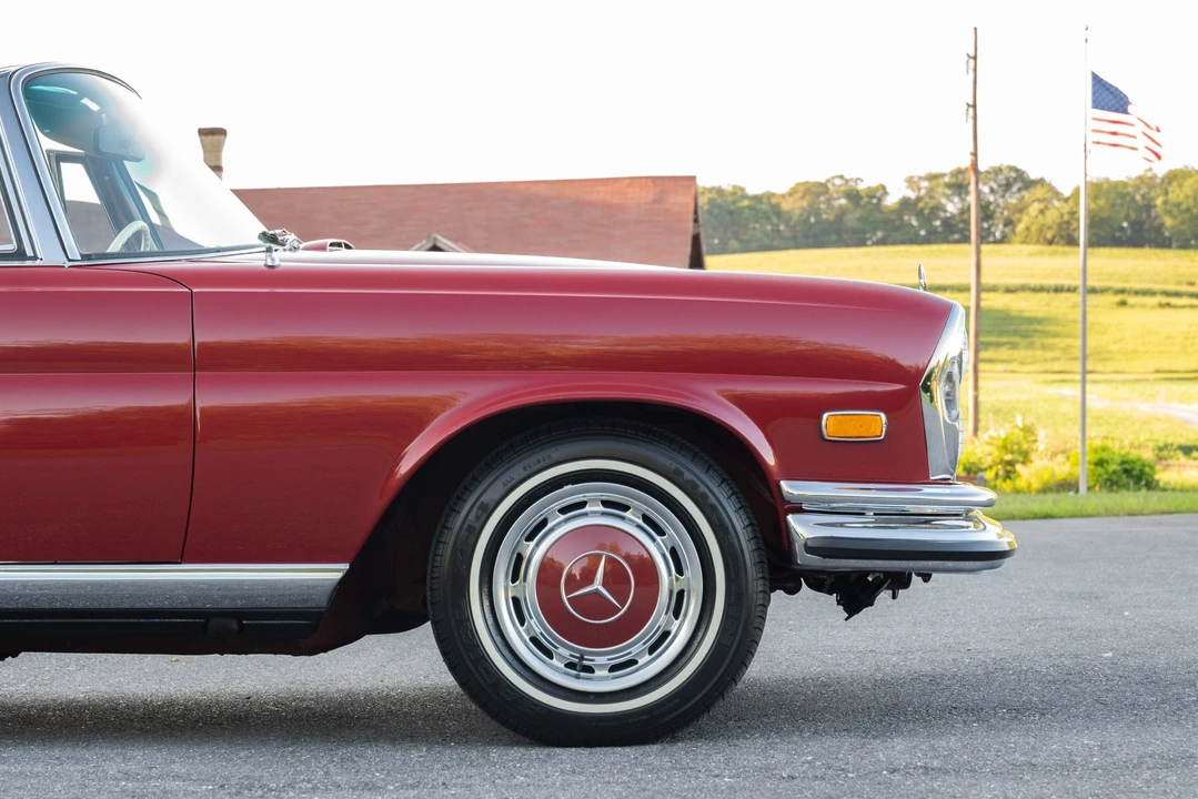 1971 Mercedes-Benz W111 280SE 3.5 Cabriolet - Image 28 of 31
