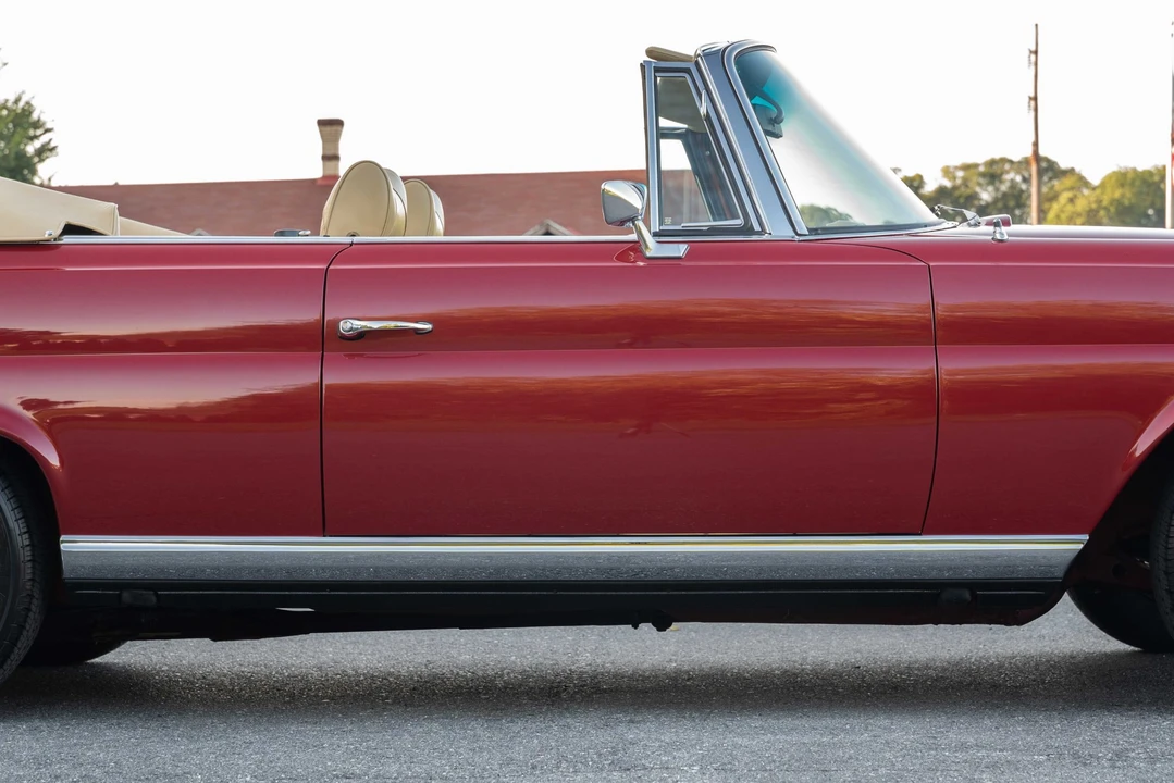 1971 Mercedes-Benz W111 280SE 3.5 Cabriolet - Image 29 of 31