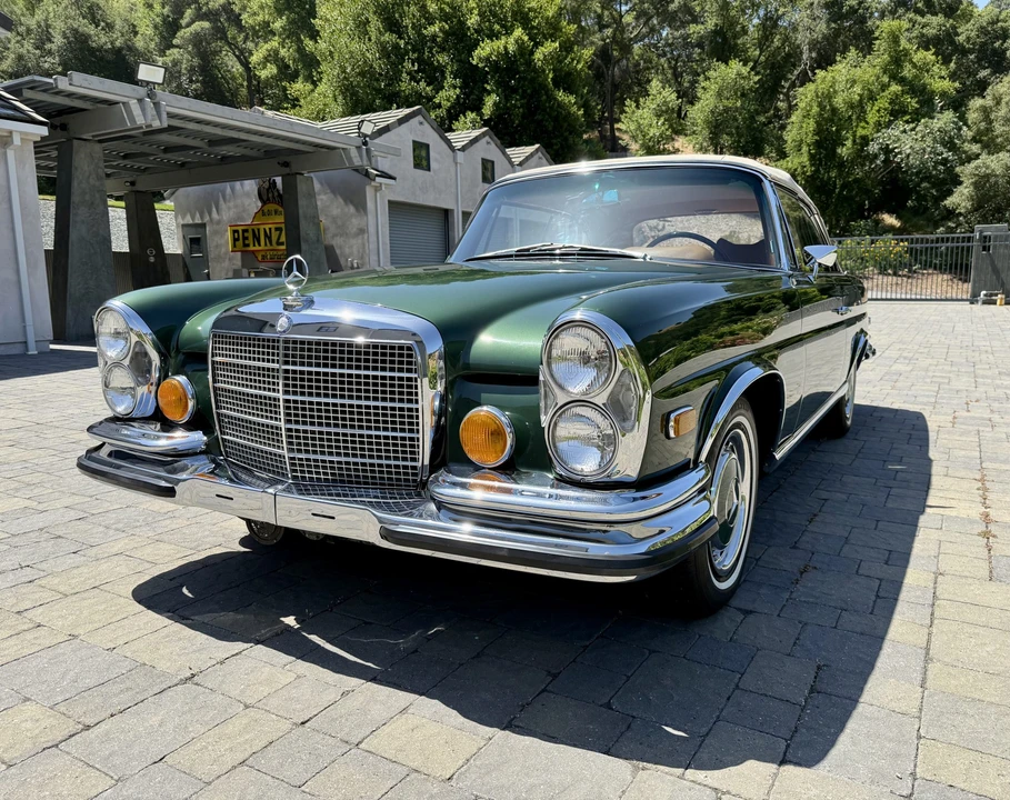 1971 Mercedes-Benz W111 280SE 3.5 Cabriolet - Image 22 of 31