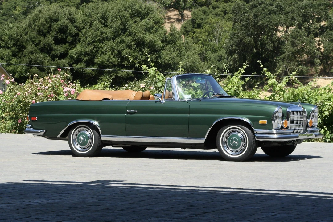 1971 Mercedes-Benz W111 280SE 3.5 Cabriolet - Image 10 of 31