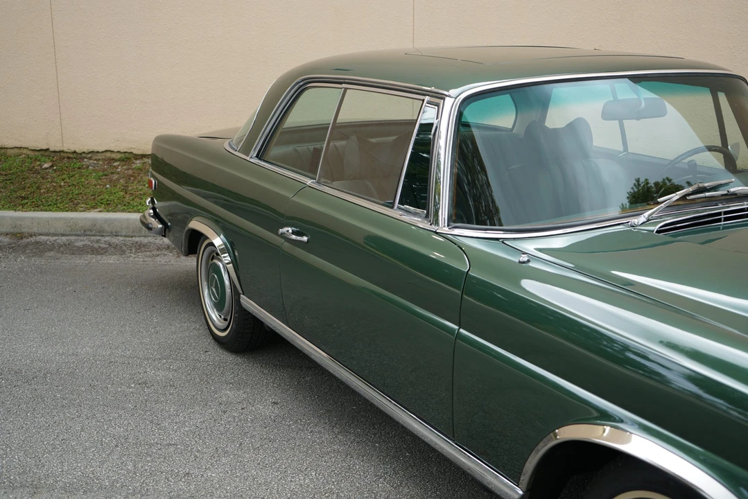 1971 Mercedes-Benz W111 280SE 3.5 Coupe - Image 30 of 31