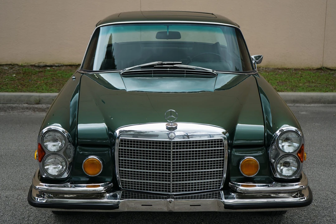 1971 Mercedes-Benz W111 280SE 3.5 Coupe - Image 4 of 31