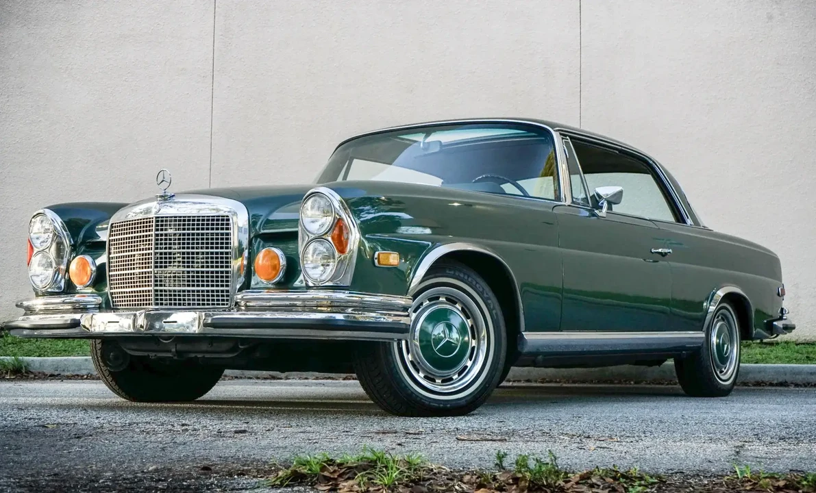 1971 Mercedes-Benz W111 280SE 3.5 Coupe - Image 2 of 6
