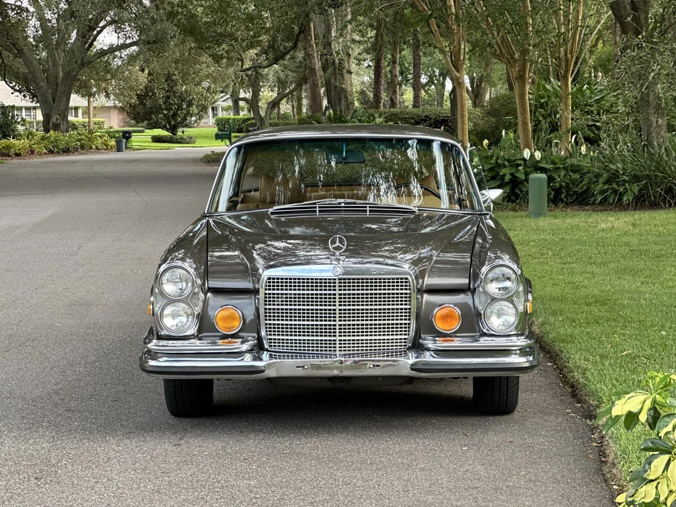 1971 Mercedes-Benz W111 280SE 3.5 Coupe - Image 16 of 31