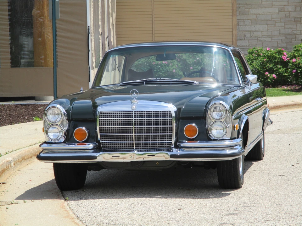 1971 Mercedes-Benz W111 280SE 3.5 Coupe - Image 15 of 31