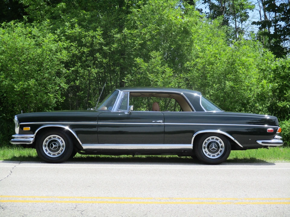 1971 Mercedes-Benz W111 280SE 3.5 Coupe - Image 9 of 31