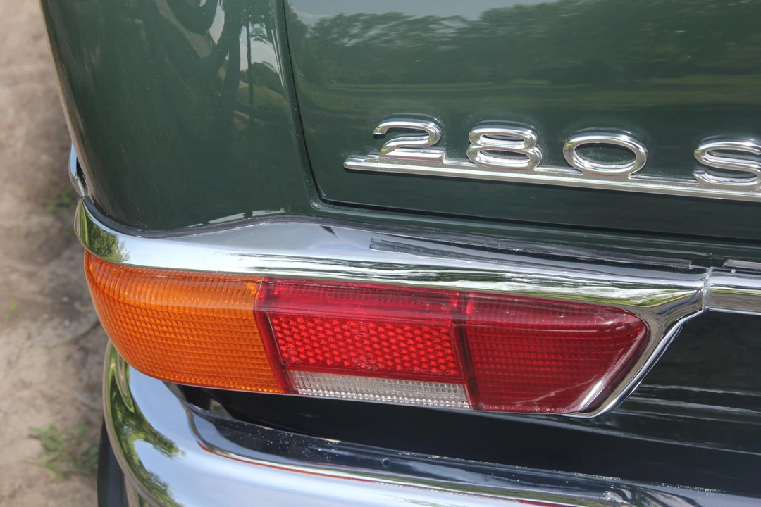 1971 Mercedes-Benz W111 280SE 3.5 Coupe - Image 17 of 31