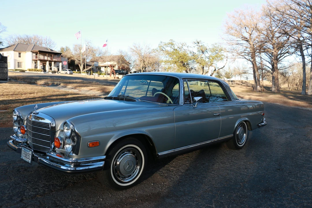 1971 Mercedes-Benz W111 280SE 3.5 Coupe - Image 7 of 31