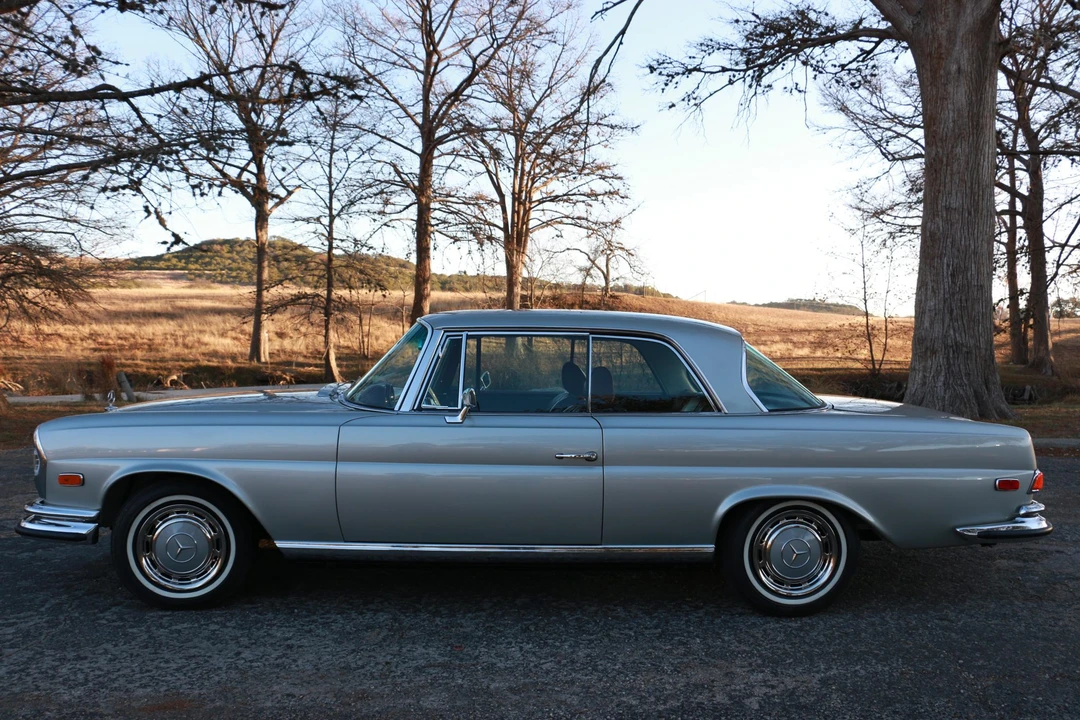 1971 Mercedes-Benz W111 280SE 3.5 Coupe - Image 9 of 31