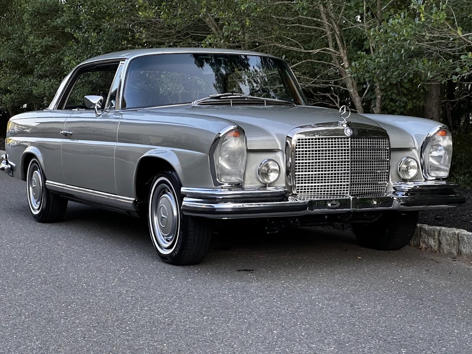 1971 Mercedes-Benz W111 280SE 3.5 Coupe - Image 16 of 31