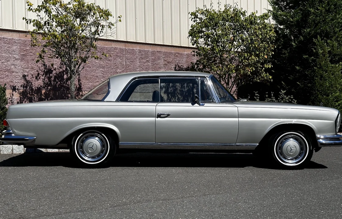 1971 Mercedes-Benz W111 280SE 3.5 Coupe - Image 27 of 31