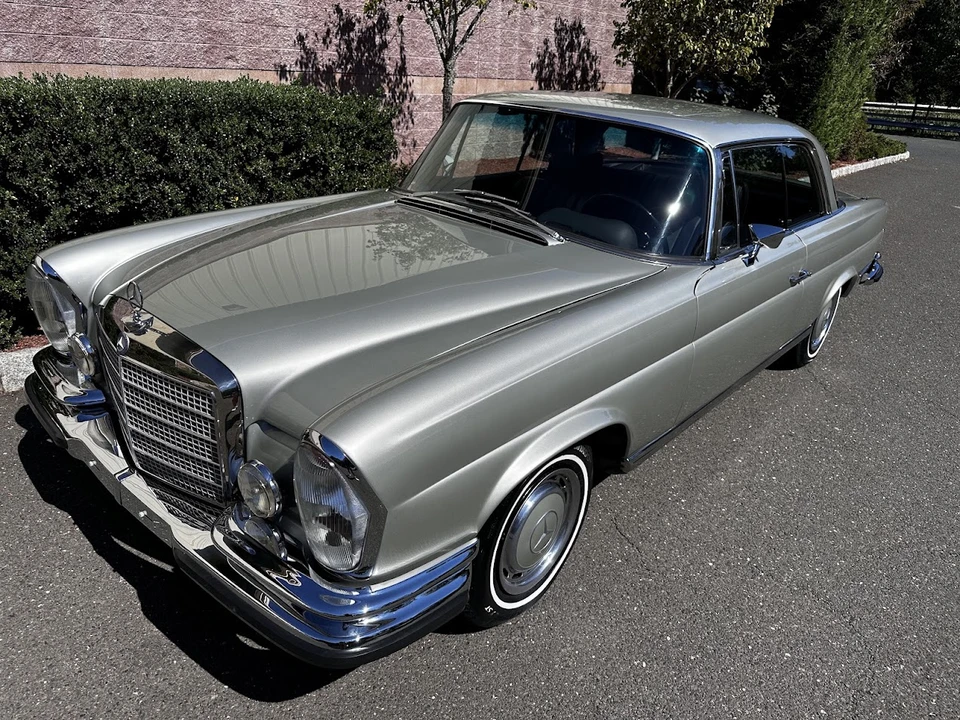 1971 Mercedes-Benz W111 280SE 3.5 Coupe - Image 12 of 31