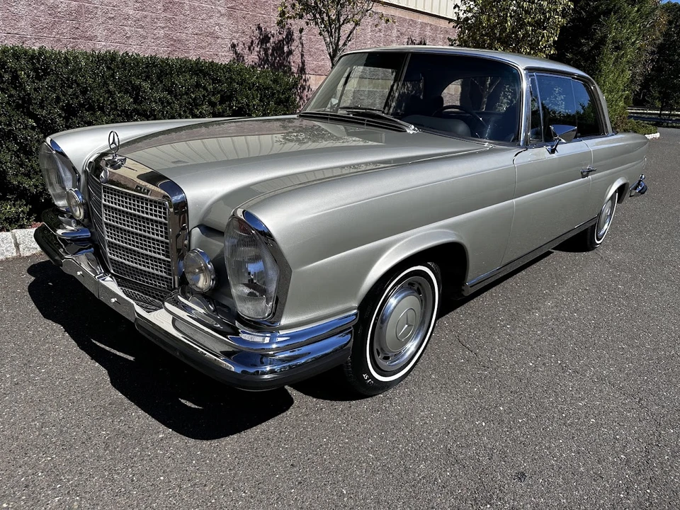1971 Mercedes-Benz W111 280SE 3.5 Coupe - Image 9 of 31