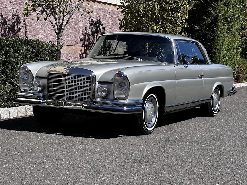 1971 Mercedes-Benz W111 280SE 3.5 Coupe - Image 13 of 31