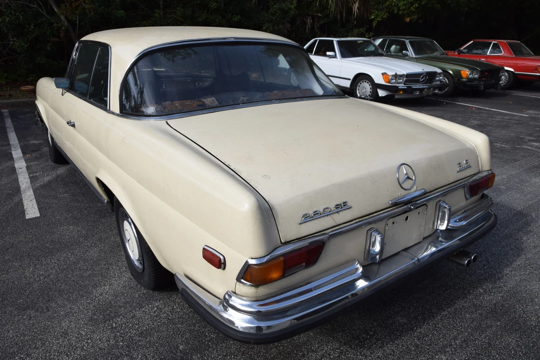 1971 Mercedes-Benz W111 280SE 3.5 Coupe - Image 4 of 31