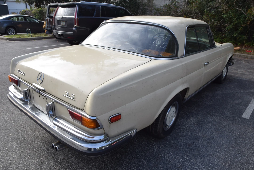 1971 Mercedes-Benz W111 280SE 3.5 Coupe - Image 9 of 31