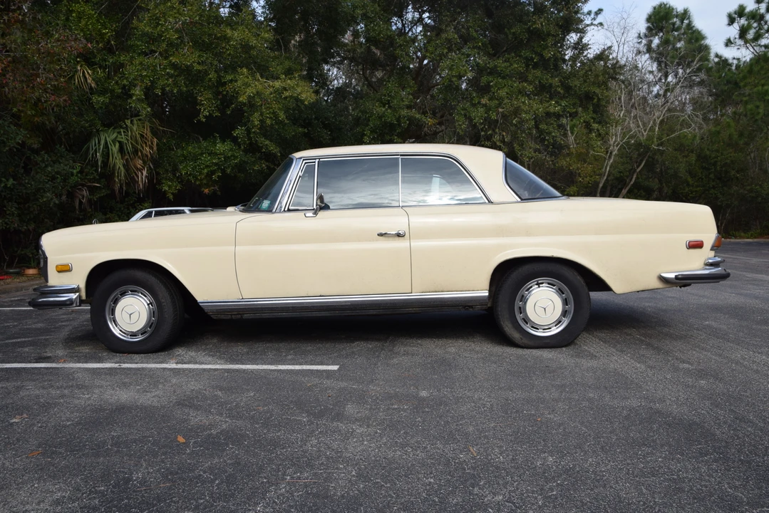 1971 Mercedes-Benz W111 280SE 3.5 Coupe - Image 3 of 31