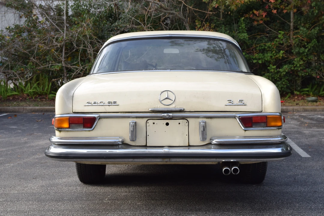 1971 Mercedes-Benz W111 280SE 3.5 Coupe - Image 7 of 31