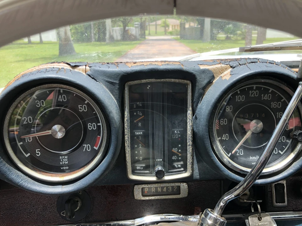 1971 Mercedes-Benz W111 280SE 3.5 Coupe - Image 29 of 31