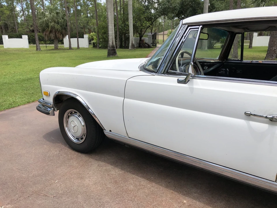 1971 Mercedes-Benz W111 280SE 3.5 Coupe - Image 12 of 31