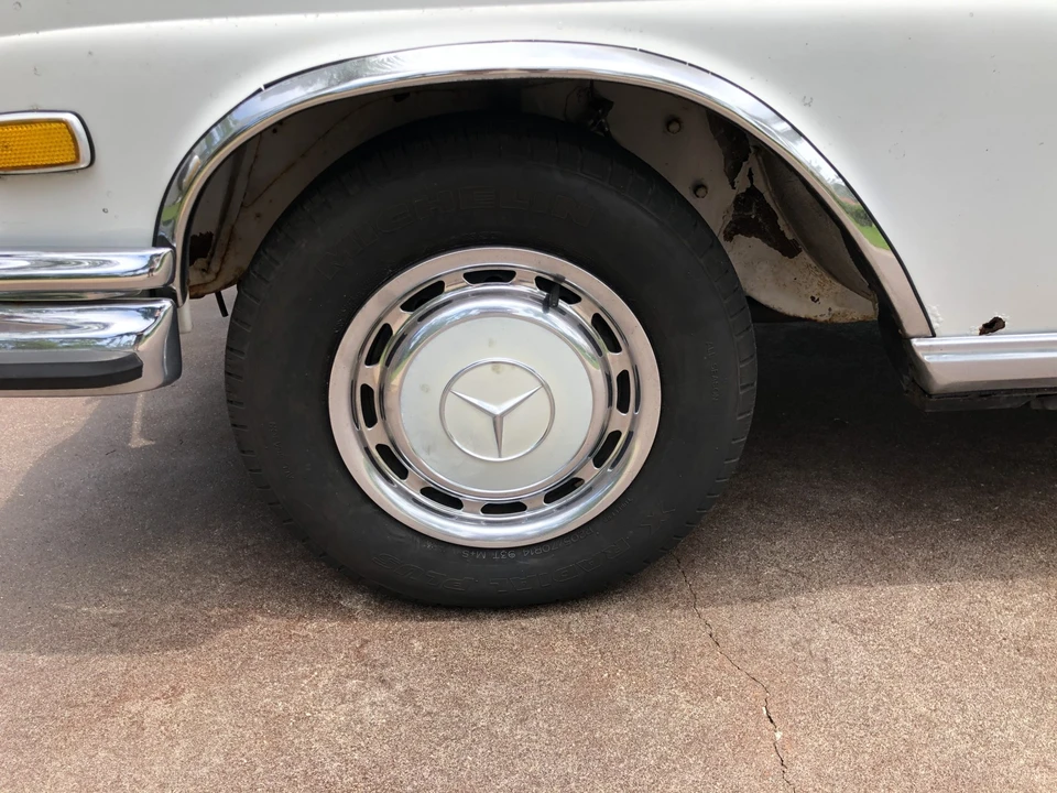 1971 Mercedes-Benz W111 280SE 3.5 Coupe - Image 11 of 31
