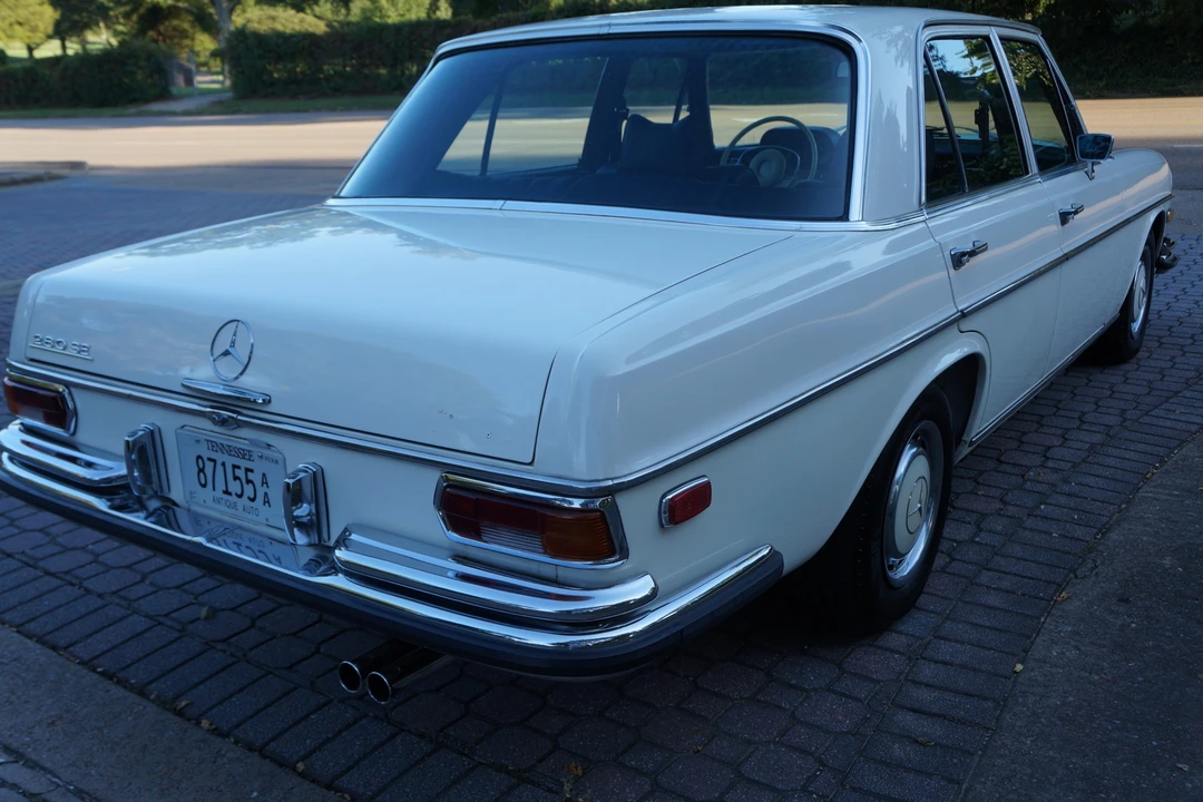 1971 Mercedes-Benz W108 & W109 - Image 10 of 31
