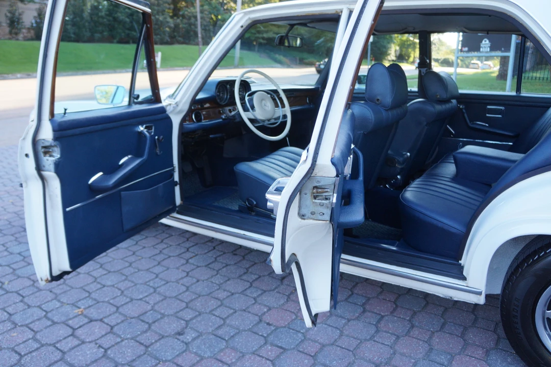 1971 Mercedes-Benz W108 & W109 - Image 20 of 31