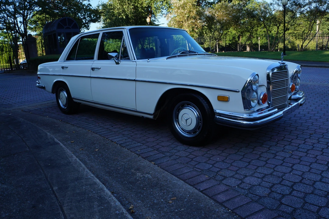 1971 Mercedes-Benz W108 & W109 - Image 9 of 31