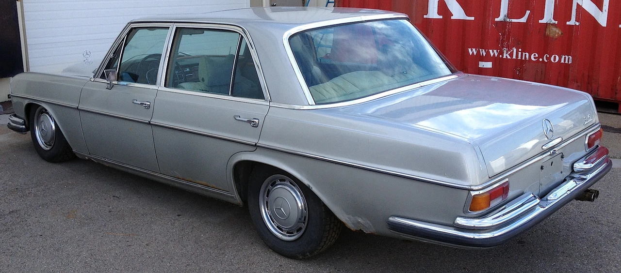 1971 Mercedes-Benz W108 & W109 - Image 2 of 31