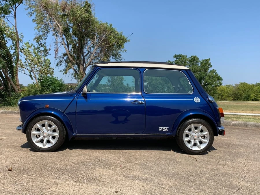1971 Mini Mini Mark III - Image 2 of 10