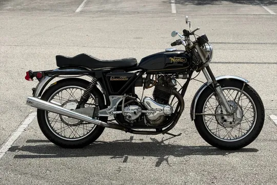1971 Norton Commando 750 Roadster Project