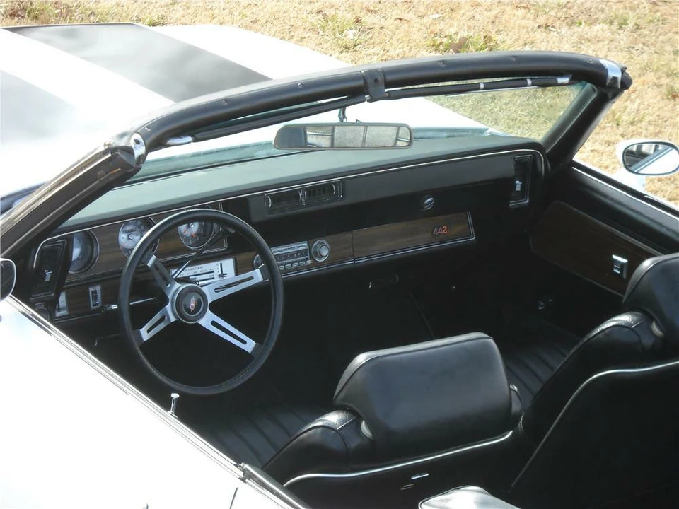1971 Oldsmobile Cutlass 3rd Gen - Image 3 of 5