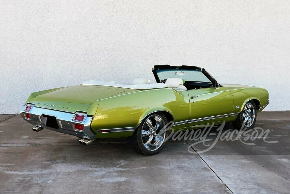 1971 Oldsmobile Cutlass Supreme - Image 12 of 13
