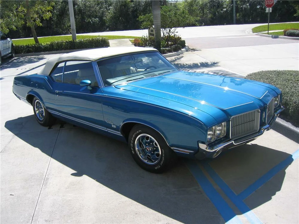 1971 Oldsmobile Cutlass 3rd Gen - Image 2 of 5