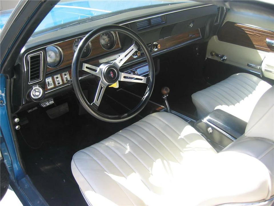 1971 Oldsmobile Cutlass 3rd Gen - Image 4 of 5