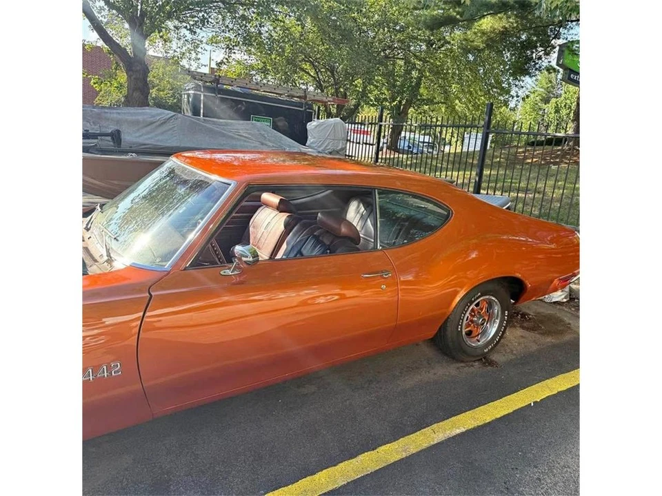 1971 Oldsmobile 442 2nd Gen - Image 2 of 14