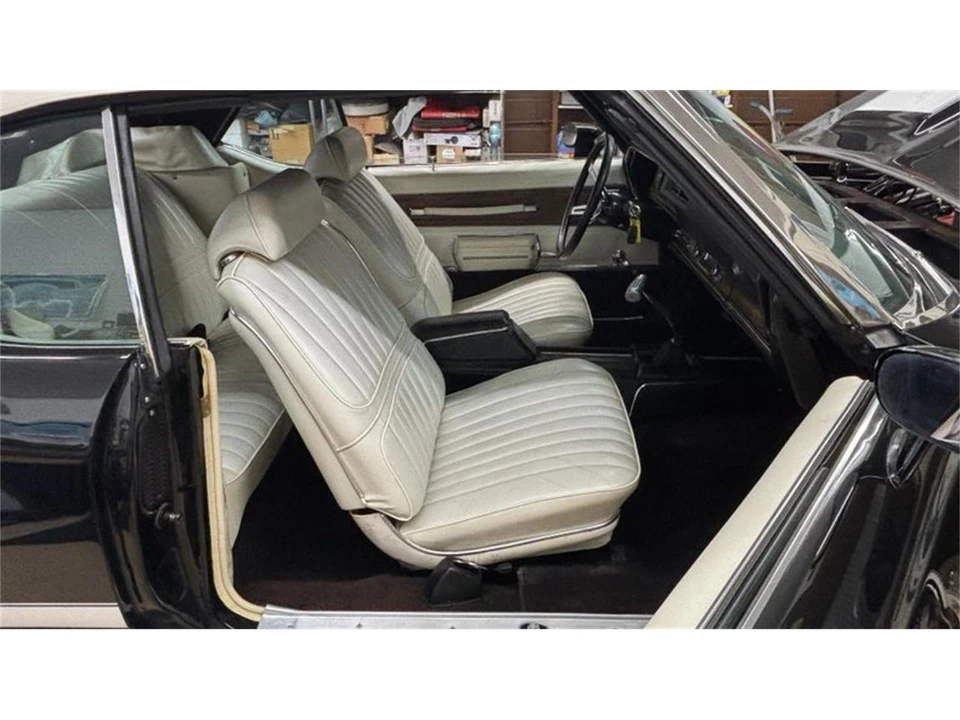1971 Oldsmobile 442 2nd Gen - Image 17 of 28