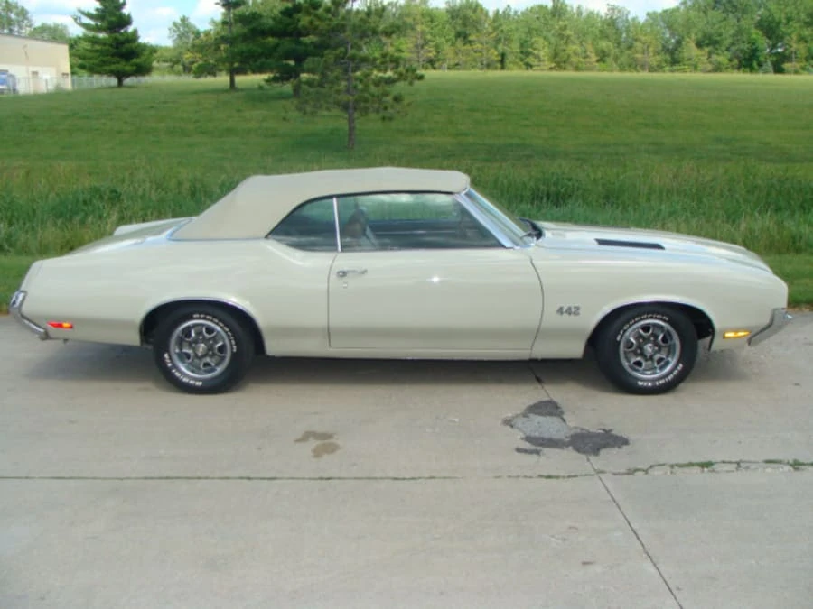 1971 Oldsmobile 442 2nd Gen - Image 2 of 9