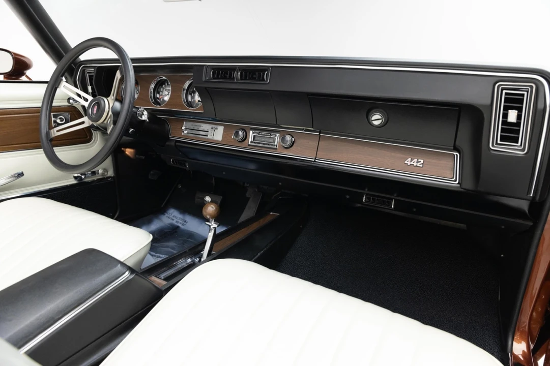 1971 Oldsmobile 442 2nd Gen - Image 2 of 21