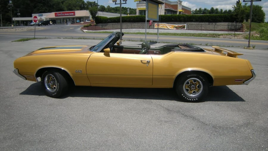 1971 Oldsmobile 442 2nd Gen - Image 2 of 9