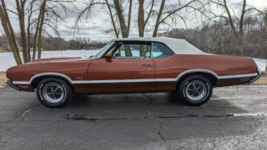 1971 Oldsmobile 442 2nd Gen - Image 2 of 9