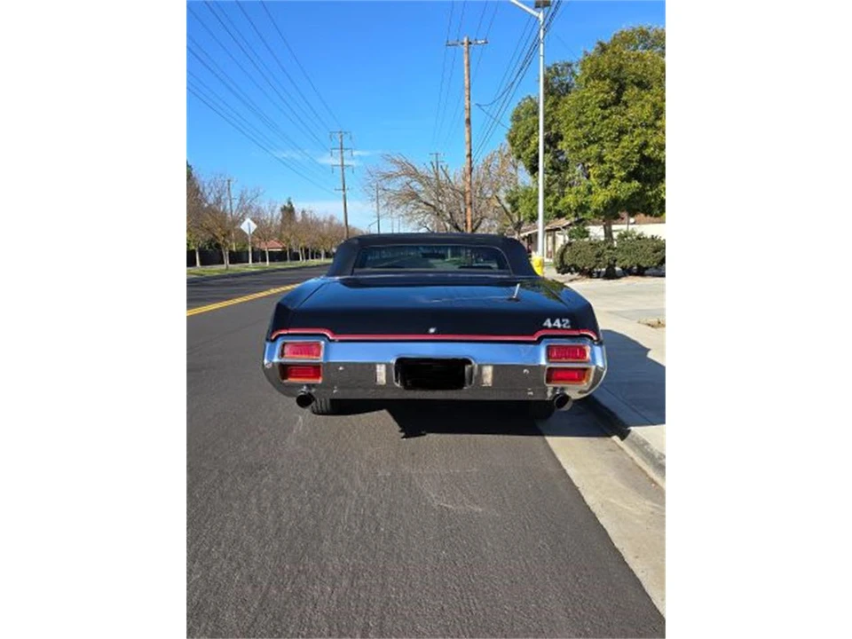 1971 Oldsmobile 442 2nd Gen - Image 2 of 18