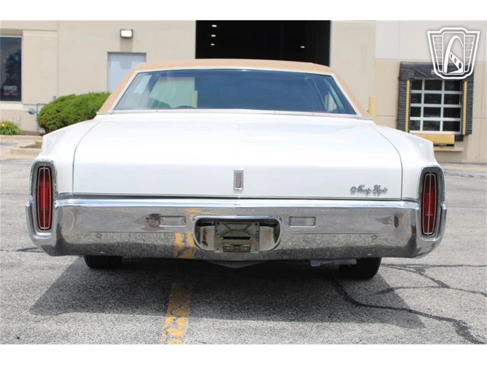 1971 Oldsmobile 98 - Image 6 of 31