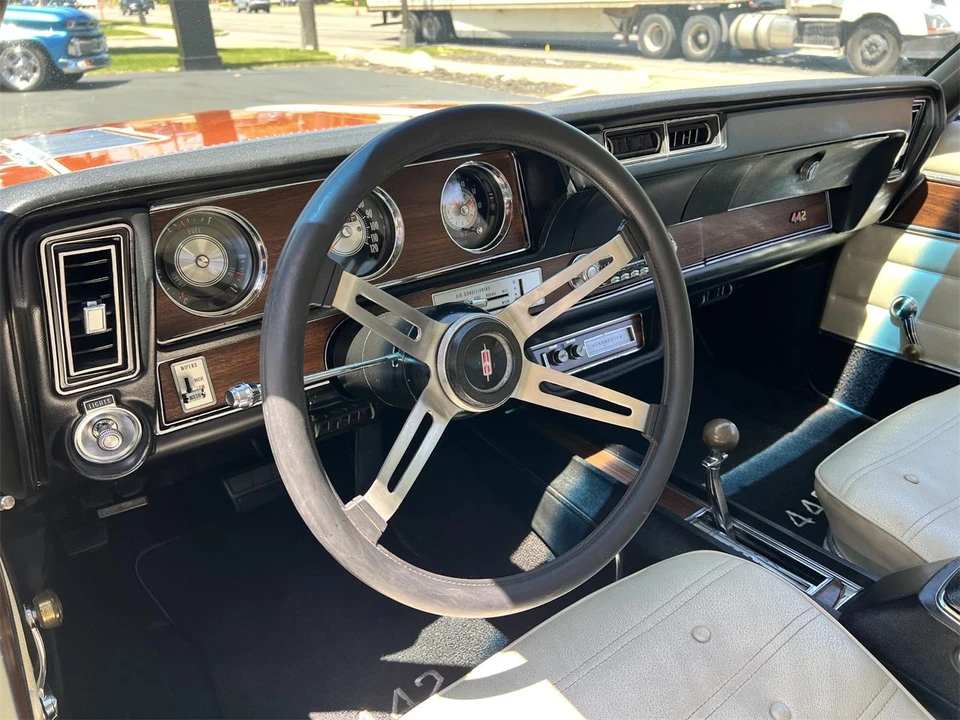 1971 Oldsmobile Cutlass 3rd Gen - Image 10 of 30