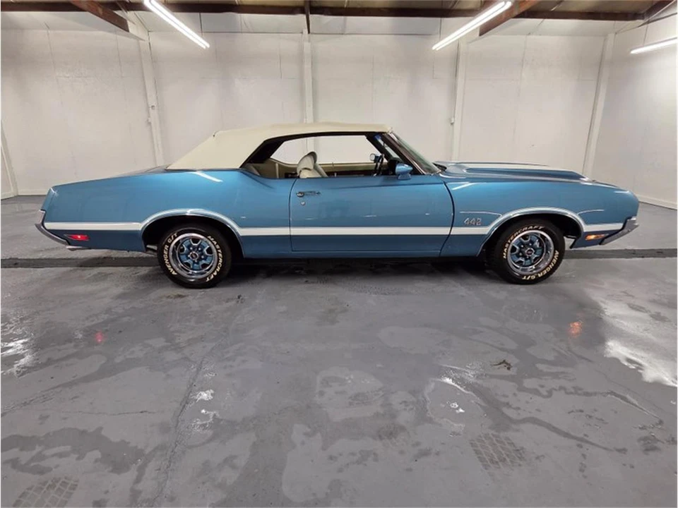 1971 Oldsmobile Cutlass 3rd Gen - Image 2 of 31