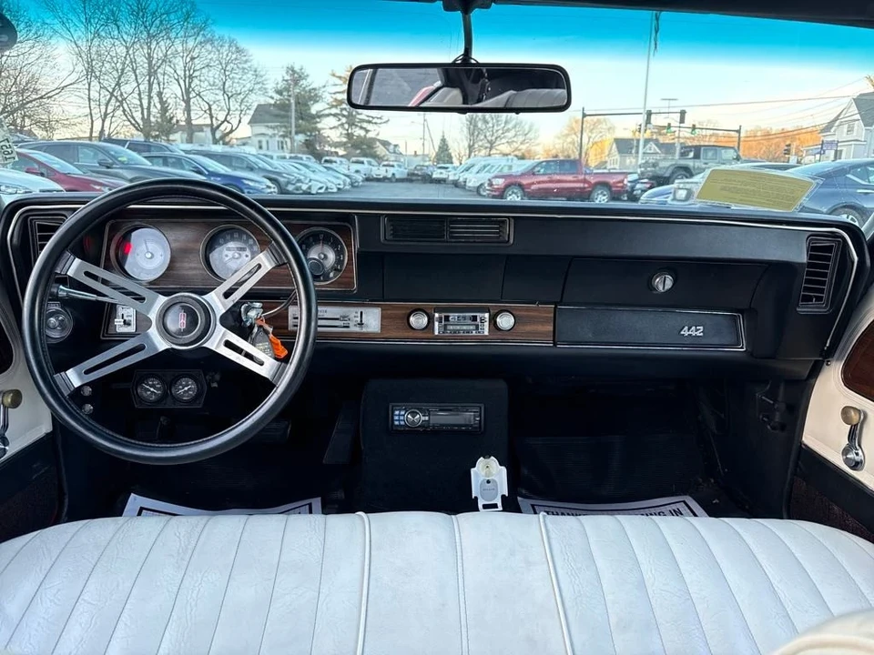1971 Oldsmobile Cutlass 3rd Gen - Image 12 of 21