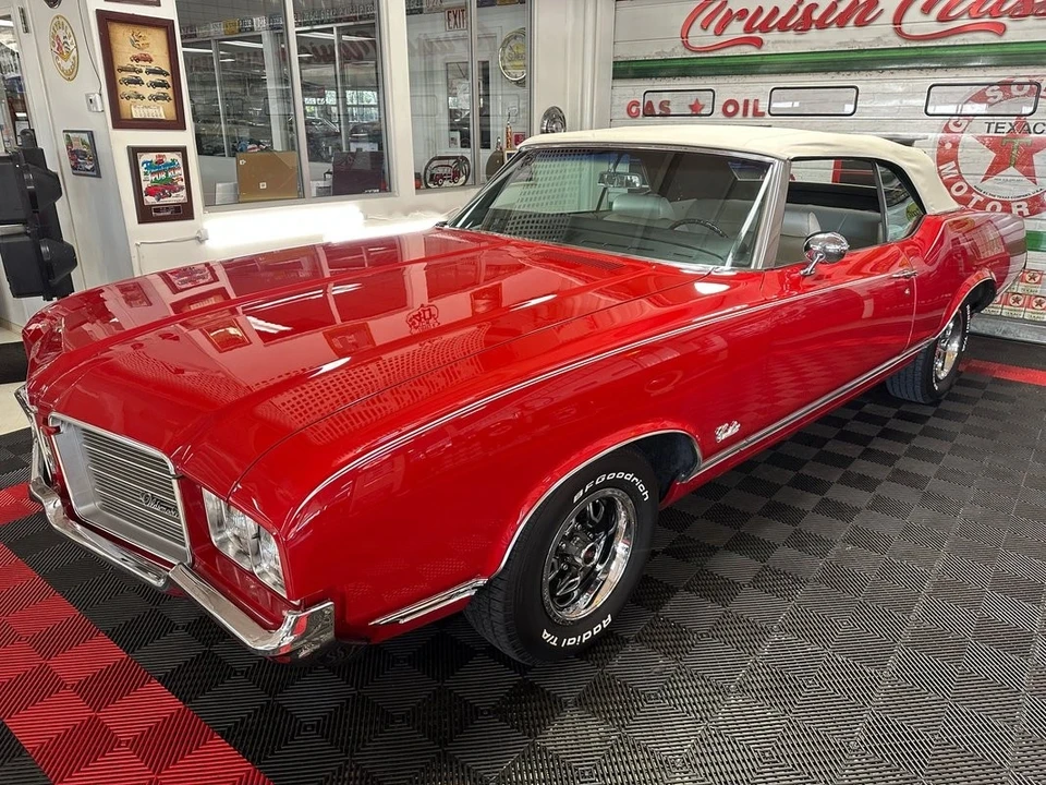 1971 Oldsmobile Cutlass 3rd Gen - Image 9 of 12