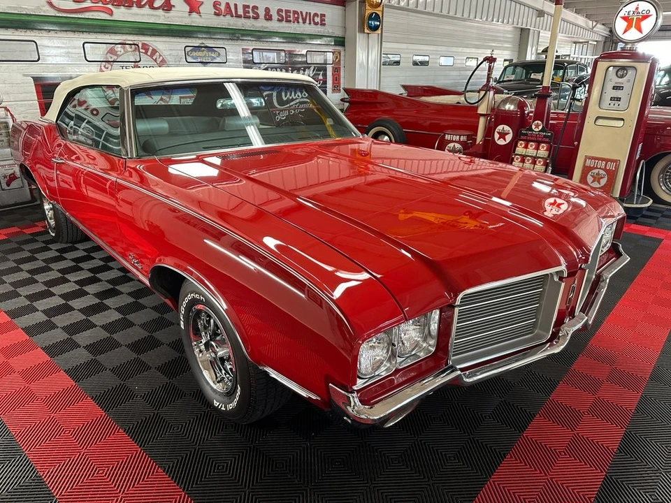1971 Oldsmobile Cutlass 3rd Gen - Image 2 of 12