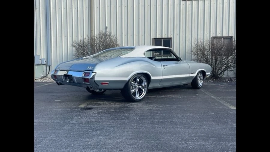 1971 Oldsmobile Cutlass 3rd Gen - Image 3 of 16